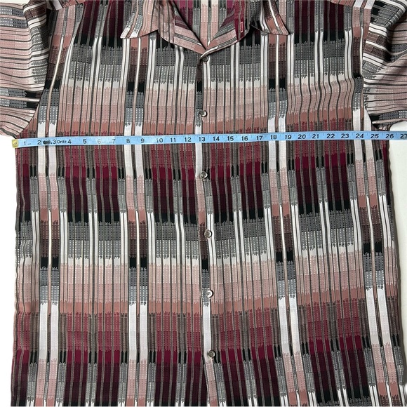 Vintage Monzini Collection Deco Skyscraper Polyester Cabana Shirt | short sleeve - Picture 6 of 7